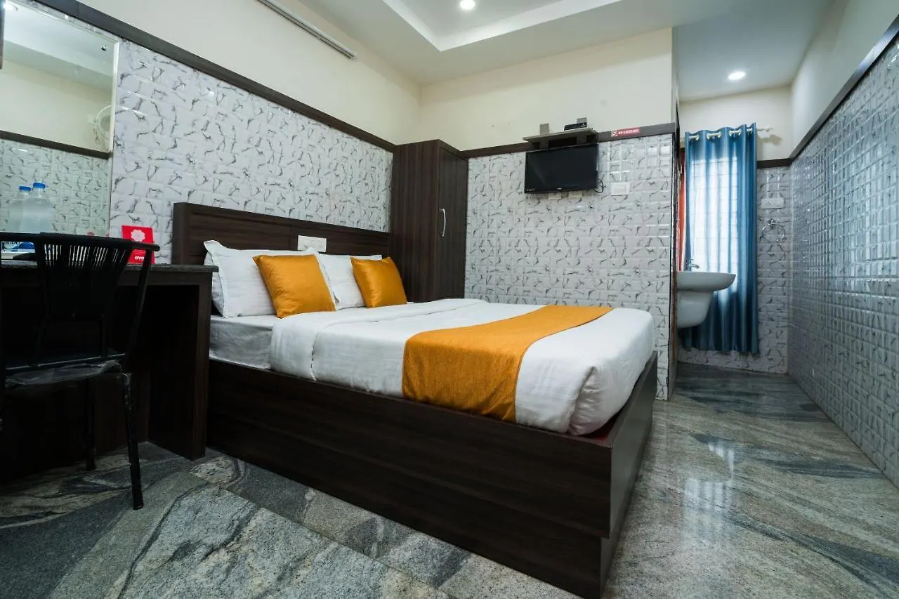 ***  Oyo 4678 Greens Residency Hotel Mananthavady India