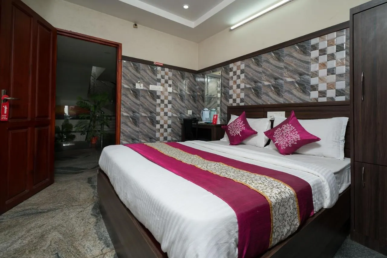 Oyo 4678 Greens Residency Hotel Mananthavady